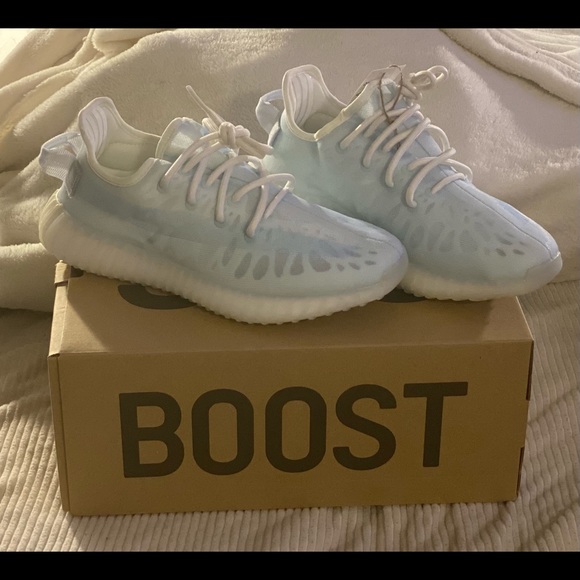 Yezzy Boost 6.5 light blue/white - Picture 2 of 7